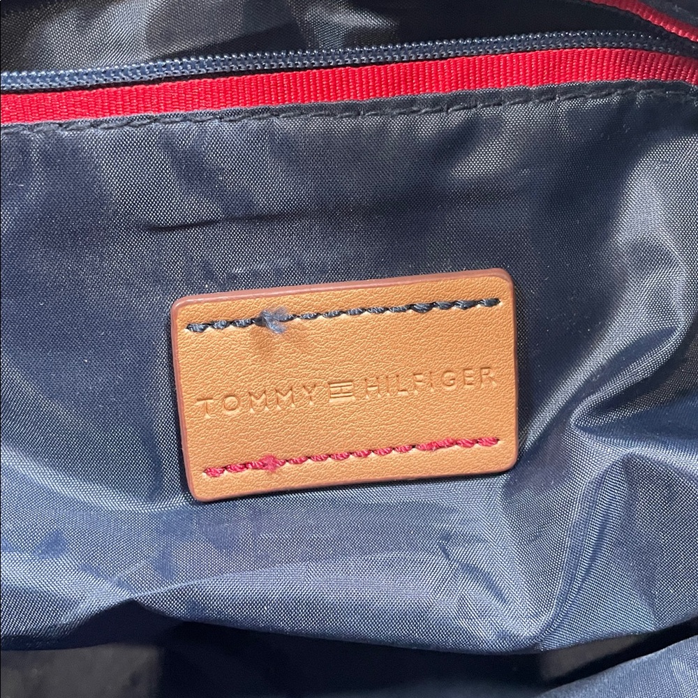 Tommy Hilfiger Plaid Navy Nylon Ivy Zip Top Handbag Tote & Matching Wallet - Picture 8 of 16